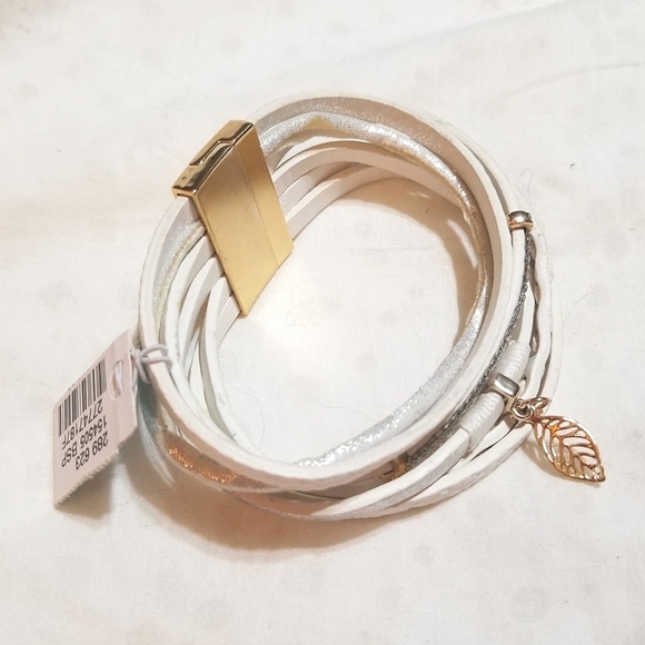 NWT Maurices Leather Rhinestone Charm Bracelet - Picture 5 of 6